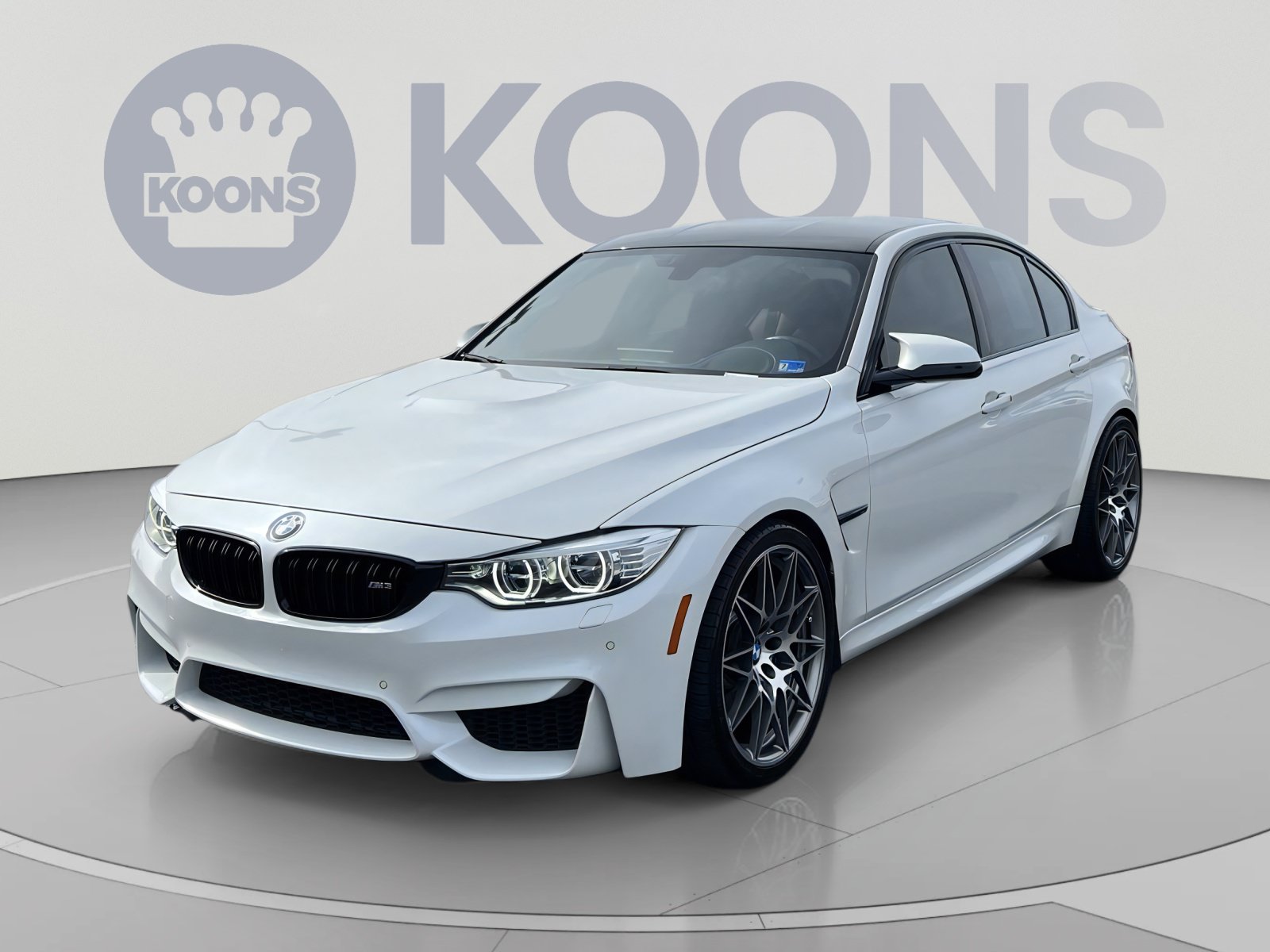 Used 2017 BMW M3 RWD image 1