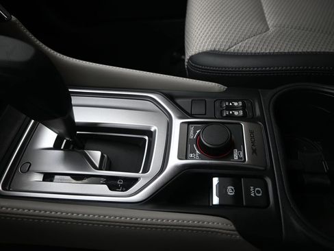 Used 2024 Subaru Forester Premium image 16