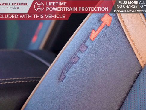 Used 2024 GMC Canyon AT4 w/ AT4 Premium Package image 14