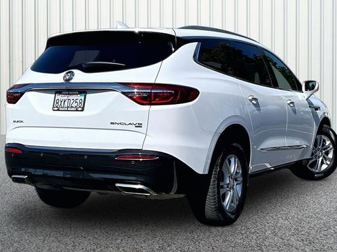 Used 2018 Buick Enclave Essence AWD/4WD image 24