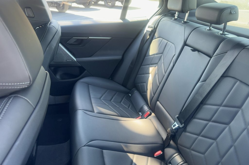 Used 2026 BMW 530i RWD image 12