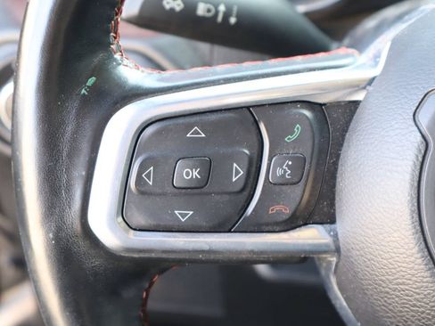 Used 2021 Jeep Gladiator Rubicon AWD/4WD image 11