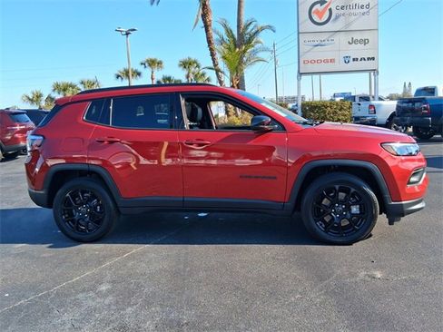 New 2025 Jeep Compass Latitude w/ Sun & Sound Group image 8