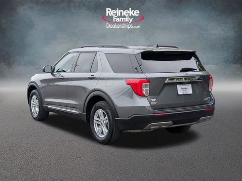 Used 2023 Ford Explorer XLT w/ Equipment Group 202A AWD/4WD image 8