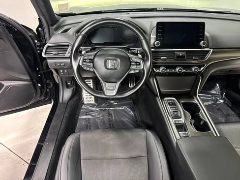 Used 2021 Honda Accord Sport image 15