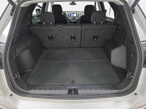 Used 2019 Chevrolet Equinox LT AWD/4WD image 34