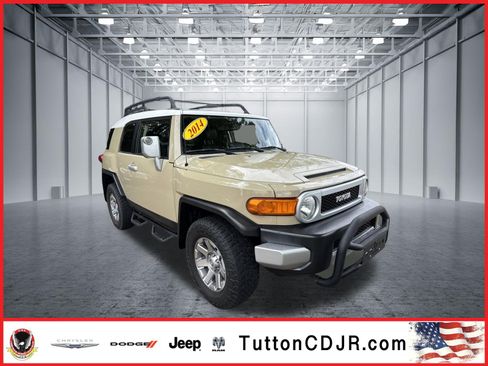 Used 2014 Toyota FJ Cruiser 4WD w/ Upgrade Package image 1