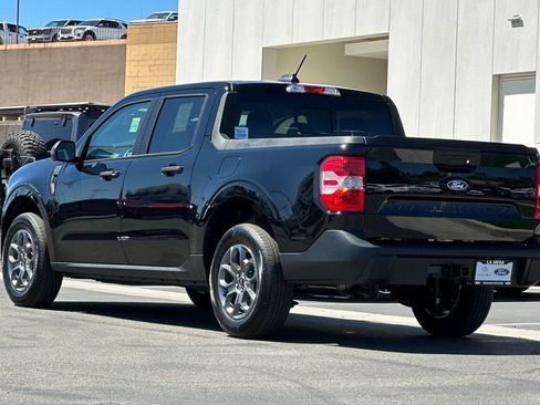 New 2026 Ford Maverick XLT w/ XLT Luxury Package FWD image 5