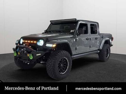 Used 2021 Jeep Gladiator Overland w/ Popular Equipment Package AWD/4WD image 1