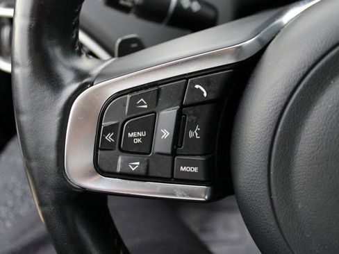 Used 2018 Jaguar F-PACE Prestige image 18