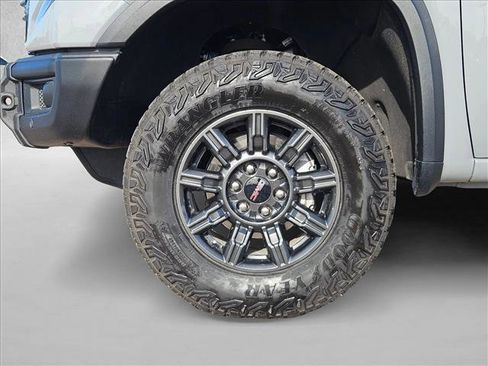 Certified 2024 GMC Sierra 1500 AT4X image 23