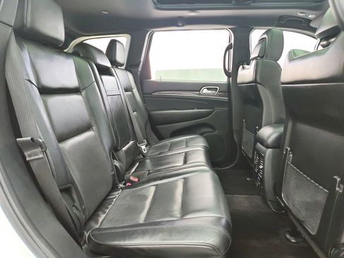 Used 2018 Jeep Grand Cherokee Overland AWD/4WD image 35