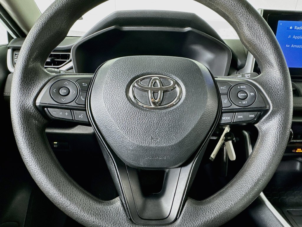 Used 2024 Toyota RAV4 LE AWD/4WD image 34