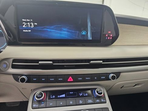 Used 2023 Hyundai Palisade Limited image 19