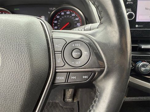 Used 2021 Toyota Camry XSE image 15