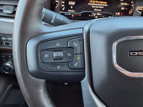 Used 2023 GMC Yukon Denali image 22