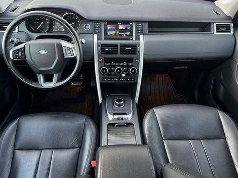 Used 2019 Land Rover Discovery Sport HSE image 12