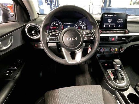 Used 2023 Kia Forte LXS FWD image 17
