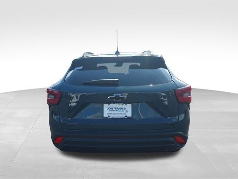 New 2026 Chevrolet Trax LT w/ Driver Confidence Package FWD image 4