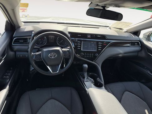 Used 2019 Toyota Camry LE FWD image 15