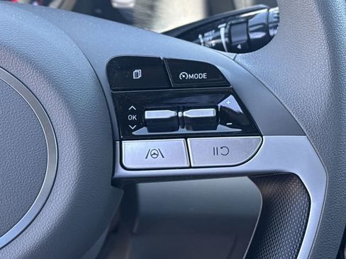 Certified 2023 Hyundai Elantra SEL FWD image 25