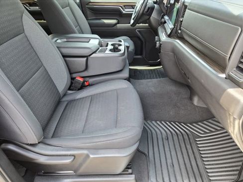 Used 2023 Chevrolet Silverado 1500 LT AWD/4WD image 14