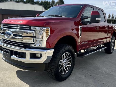 Used 2019 Ford F250 Lariat w/ Lariat Ultimate Package image 2