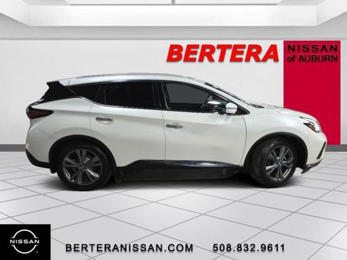 Used 2021 Nissan Murano Platinum w/ Cargo Package image 2