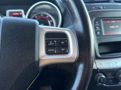 Used 2020 Dodge Journey SE w/ SE Popular Equipment Group image 36