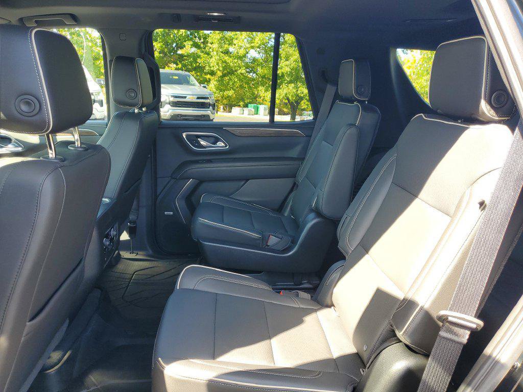 Certified 2021 Chevrolet Tahoe Premier w/ Premium Package AWD/4WD image 29