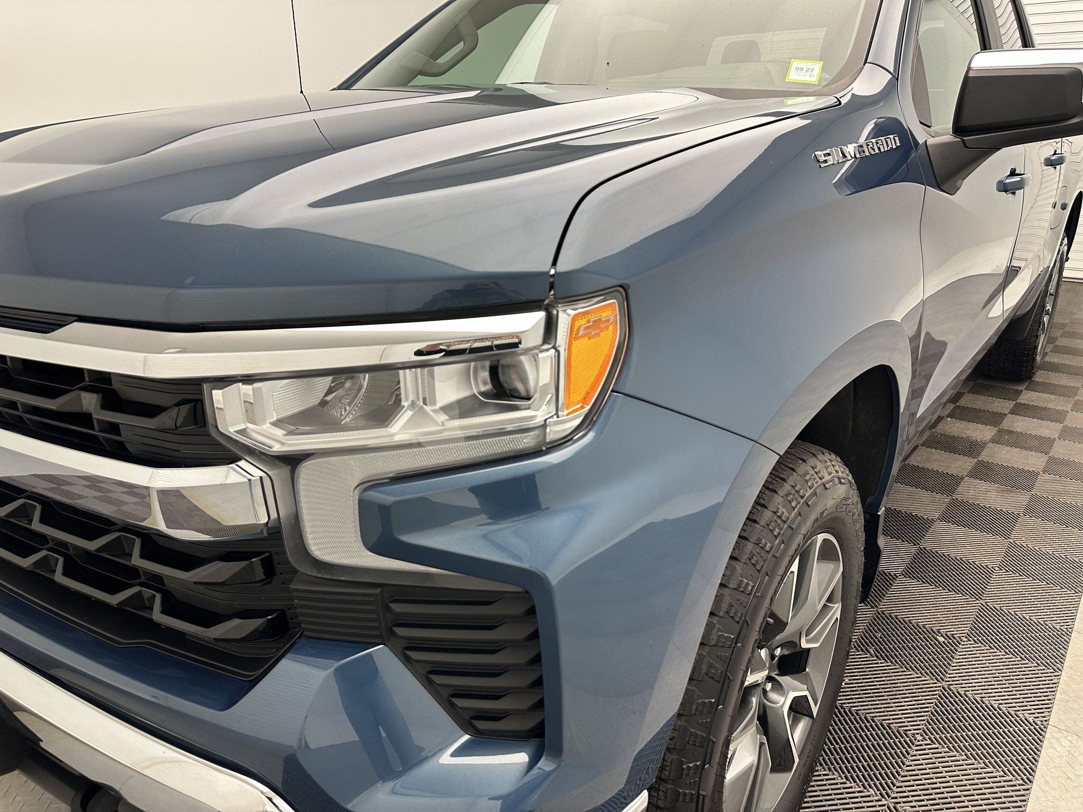Certified 2024 Chevrolet Silverado 1500 LT AWD/4WD image 12