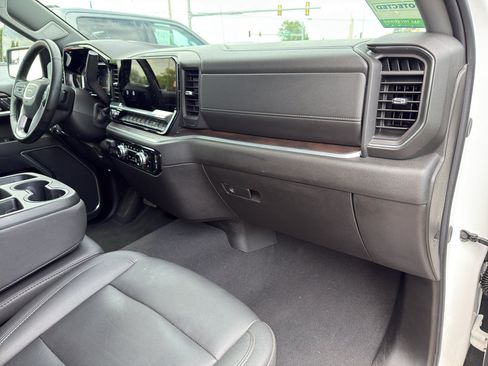 Used 2026 GMC Sierra 1500 SLT AWD/4WD image 49