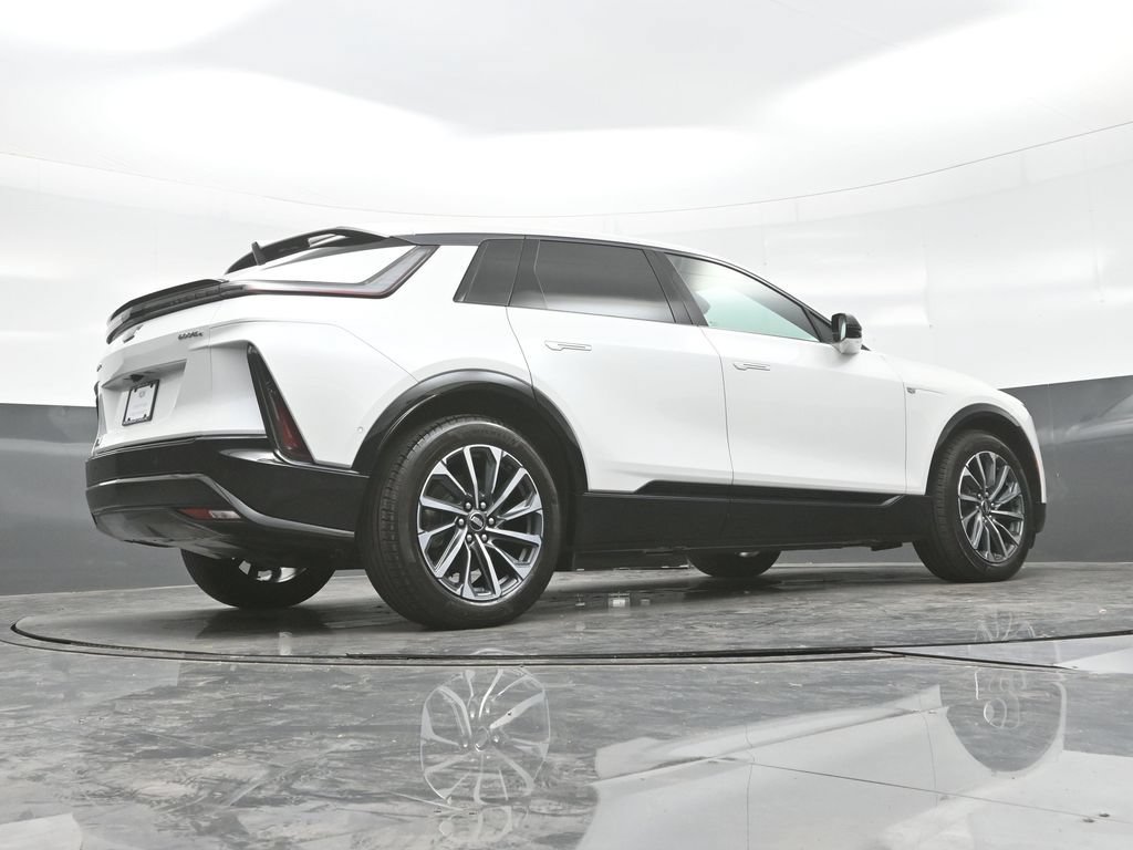 Certified 2024 Cadillac Lyriq Sport AWD/4WD image 27