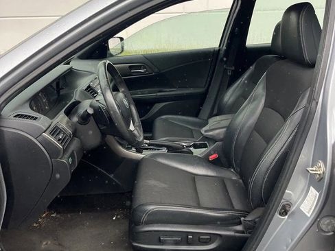 Used 2017 Honda Accord Sport image 17