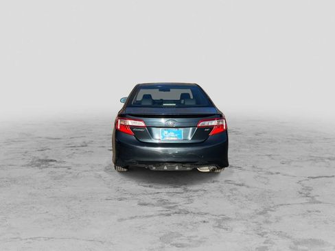 Used 2013 Toyota Camry SE image 7