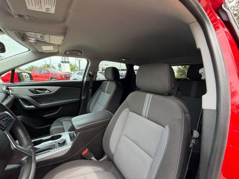 Used 2024 Chevrolet Blazer LT w/ Convenience Package FWD image 17