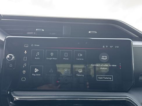 Used 2024 GMC Sierra 3500 Denali w/ Denali Reserve Package image 24