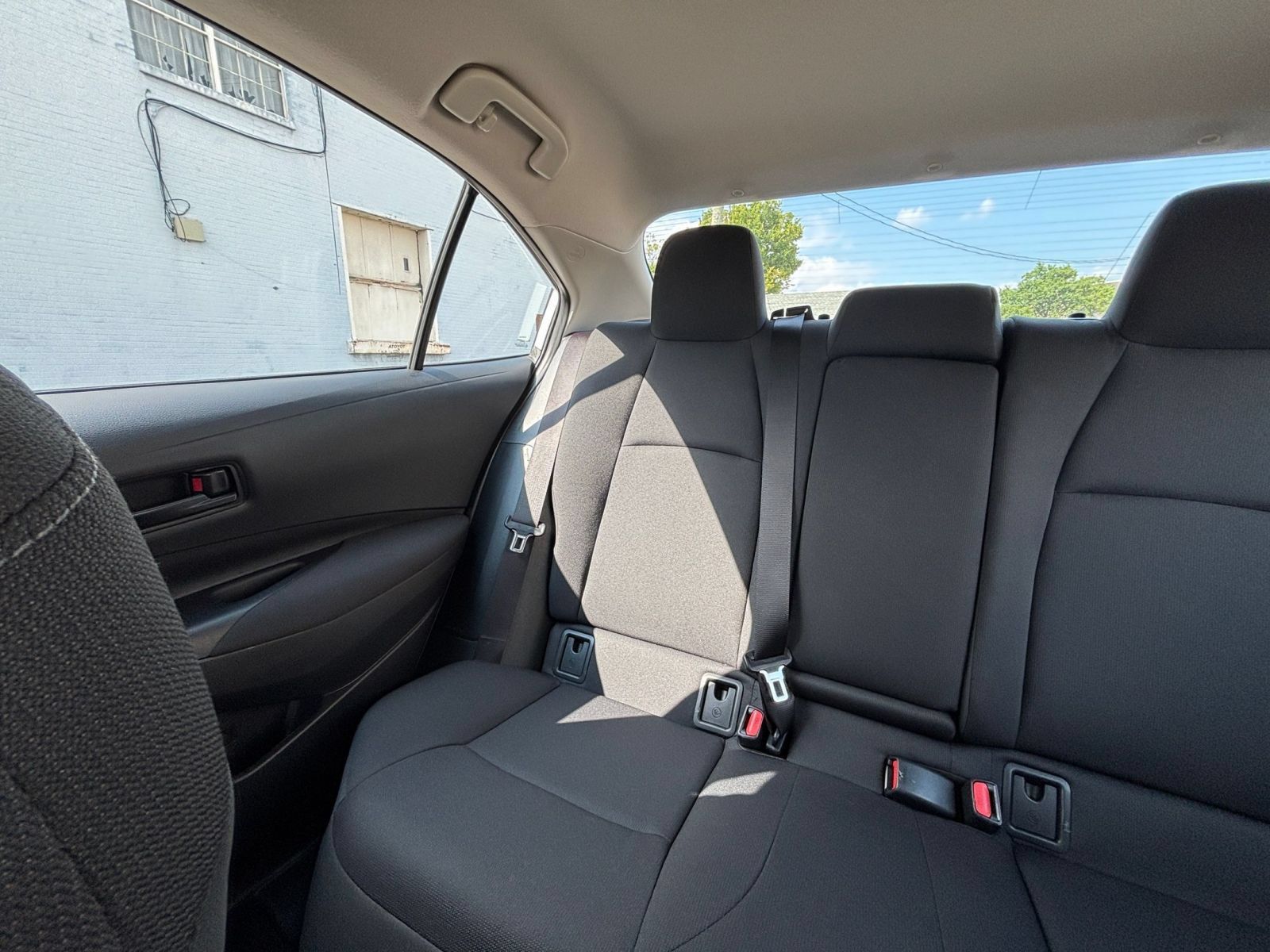 Used 2025 Toyota Corolla LE FWD image 36