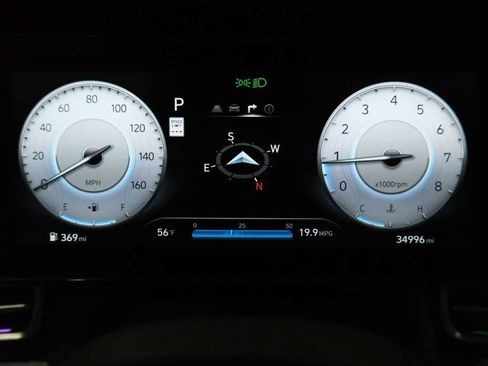 Used 2025 Hyundai Elantra SEL image 40