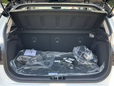 New 2026 Hyundai Venue SEL FWD image 32
