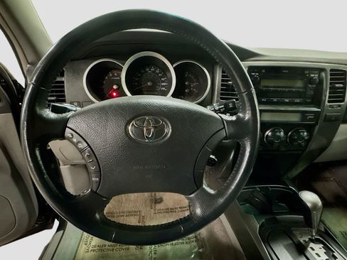 Used 2006 Toyota 4Runner SR5 image 8