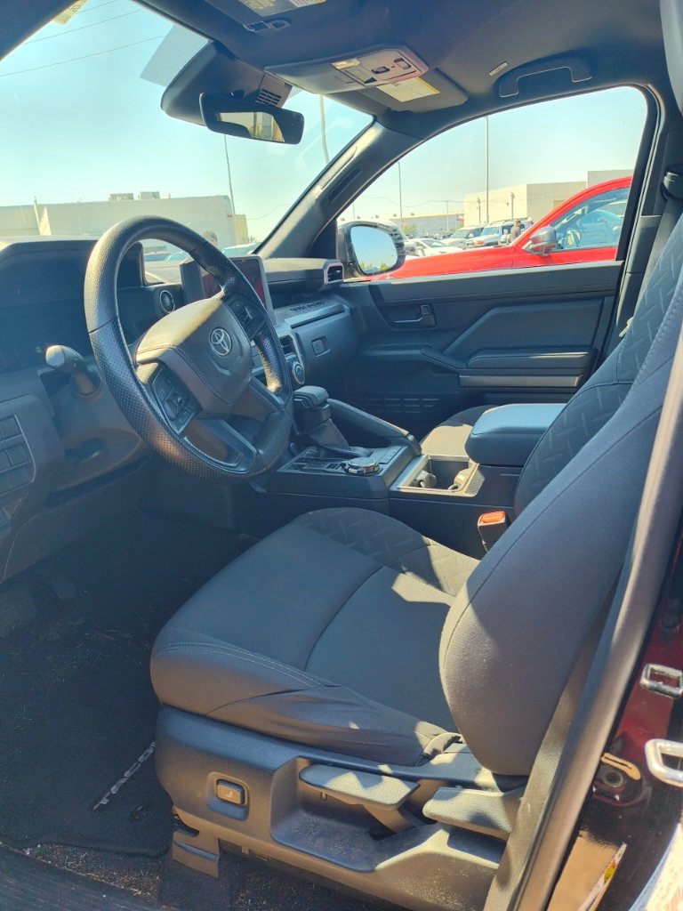 Used 2026 Toyota Tacoma SR5 AWD/4WD image 5