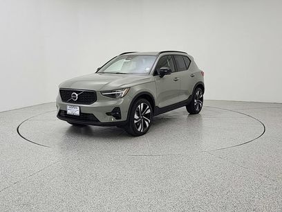 Used 2024 Volvo XC40 B5 Plus w/ Protection Package Premier