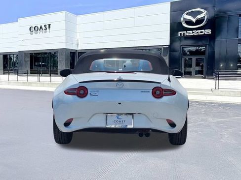 New 2026 MAZDA MX-5 Miata Club w/ Interior Package RWD image 7