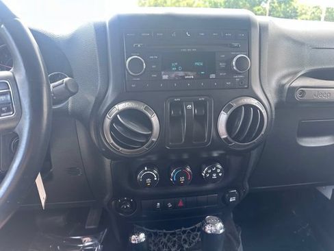 Used 2012 Jeep Wrangler Sport AWD/4WD image 14
