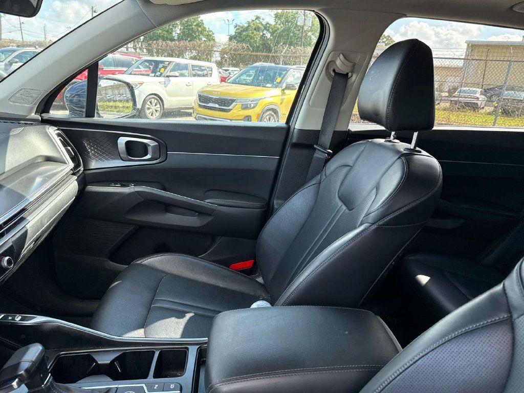 Certified 2025 Kia Sorento S w/ Panoramic Sunroof Package FWD image 7
