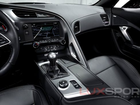 Used 2019 Chevrolet Corvette Grand Sport w/ Carbon Flash Badge Package RWD image 43