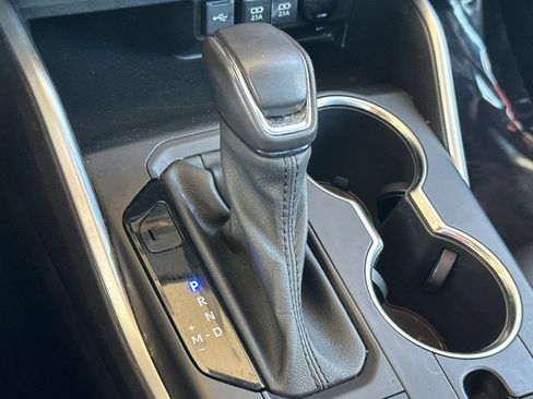 Certified 2021 Toyota Highlander XSE AWD/4WD image 27