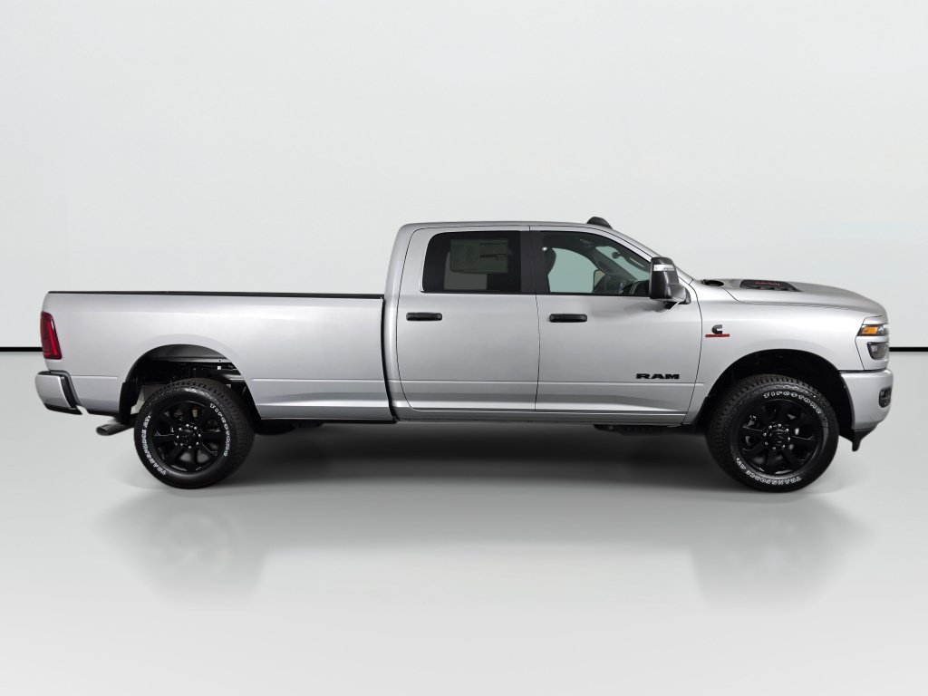New 2026 RAM 2500 Big Horn AWD/4WD image 3