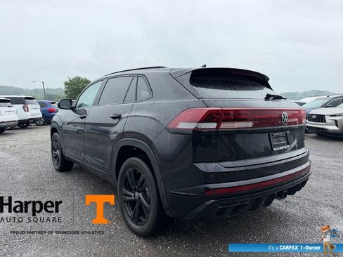 Used 2025 Volkswagen Atlas Cross Sport SEL R-Line AWD/4WD image 3